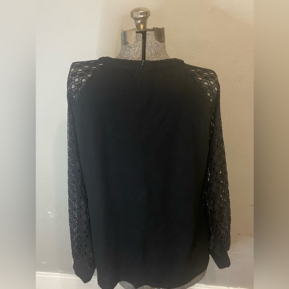Womens Black Long Lace Sleeve Top size XXL - Picture 2 of 8